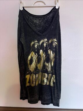 Sherri Moon Zombie - Chaser dark grey Long Sleeve V-Neck Tee with Gold Graphic